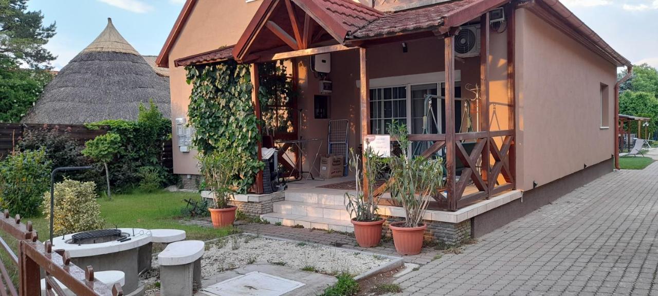 شقة بالاتوليلّي  في Lelle Lelke Apartmanhaz المظهر الخارجي الصورة