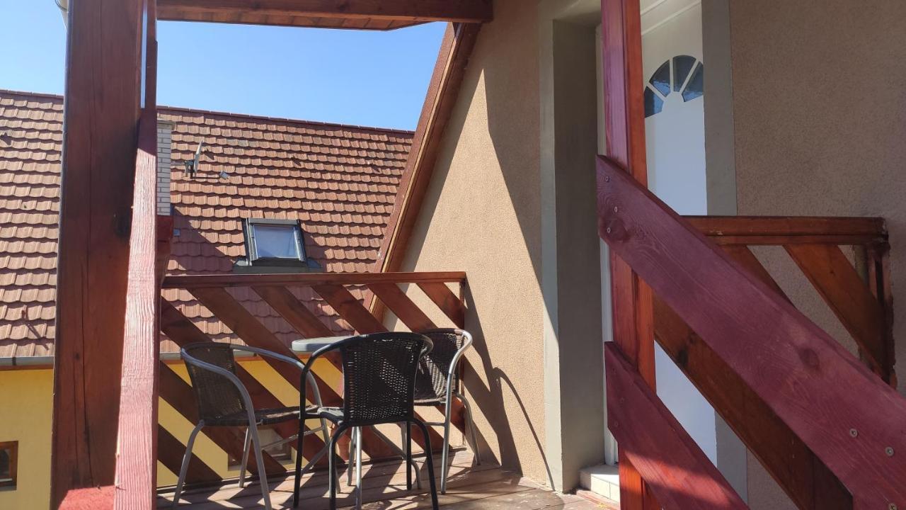شقة بالاتوليلّي  في Lelle Lelke Apartmanhaz المظهر الخارجي الصورة