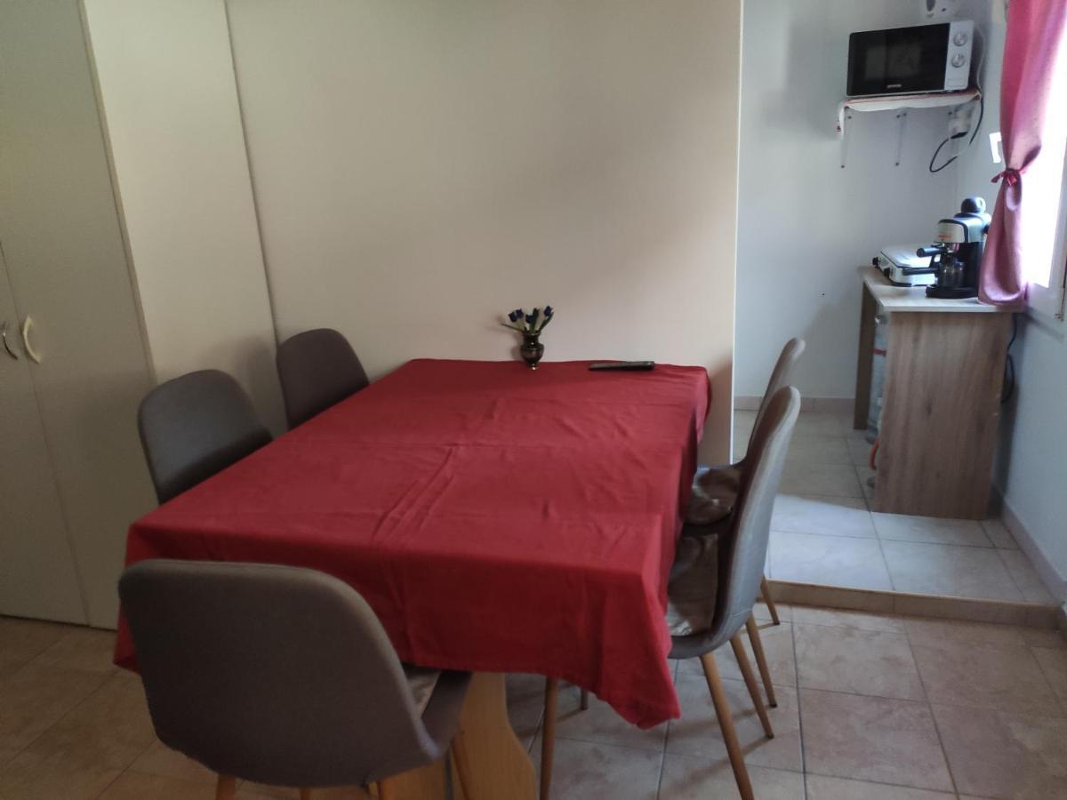 شقة بالاتوليلّي  في Lelle Lelke Apartmanhaz المظهر الخارجي الصورة